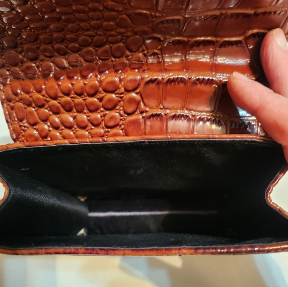 Elegant Brown Faux Leather Croc Pattern Handbag EUC, As Seen in Marie Claire - Picture 12 of 14